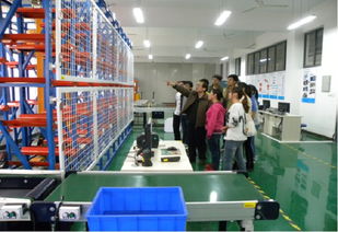 我院現(xiàn)代化的物流倉儲實訓(xùn)室