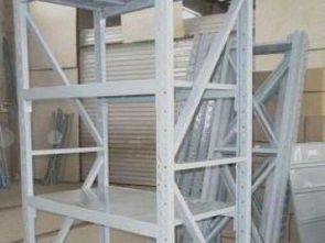 專業制造各類貨架與展柜，助力上海辦公與倉儲物流需求