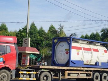 深圳危化品倉(cāng)儲(chǔ)配送服務(wù)公司 專業(yè)危險(xiǎn)品倉(cāng)庫(kù)與物流的守護(hù)者